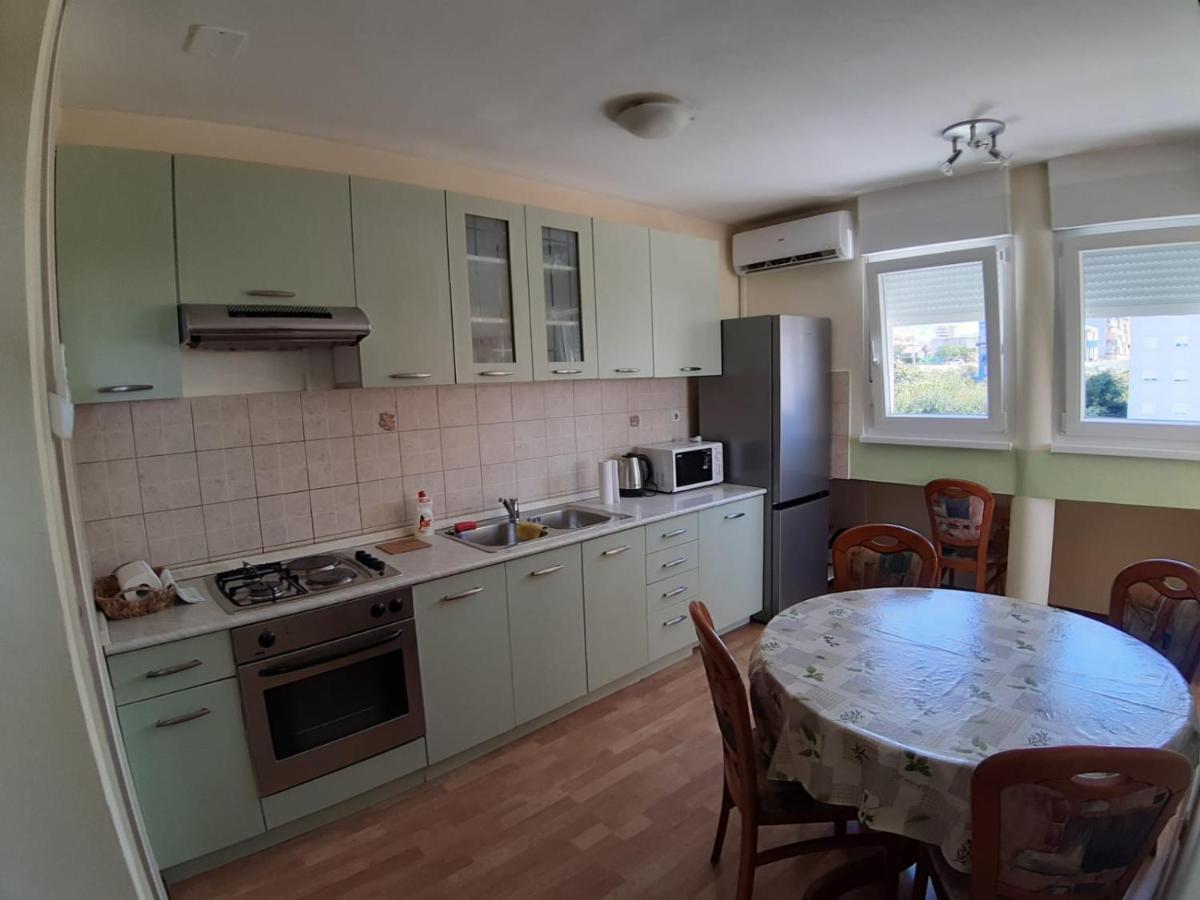 Beach Apartment Sweet Dora Сплит Экстерьер фото