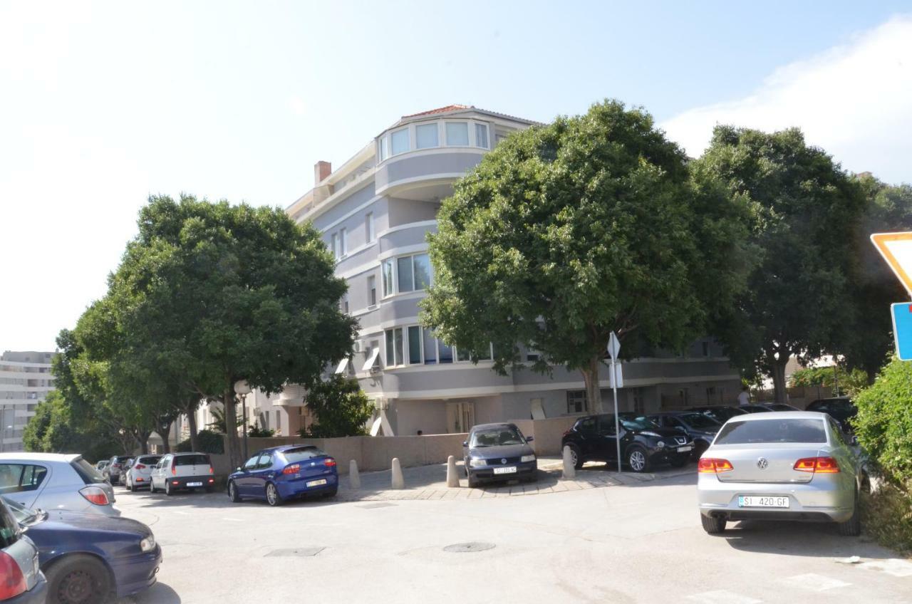 Beach Apartment Sweet Dora Сплит Экстерьер фото